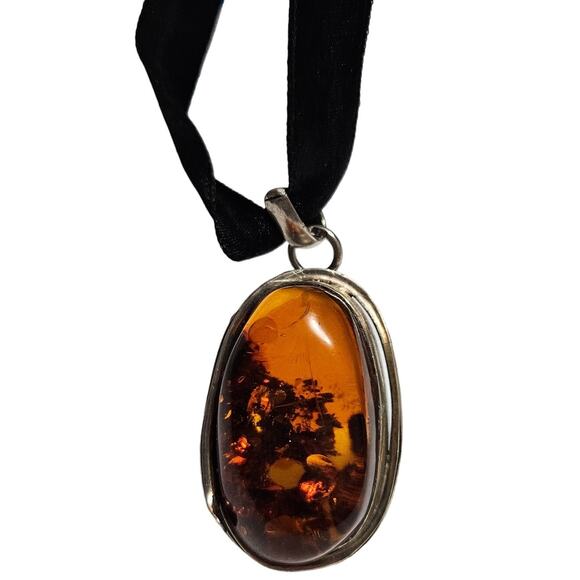 Honey Amber .925 Silver Large Wrapped Pendant Black Ribbon Necklace - Picture 2 of 6